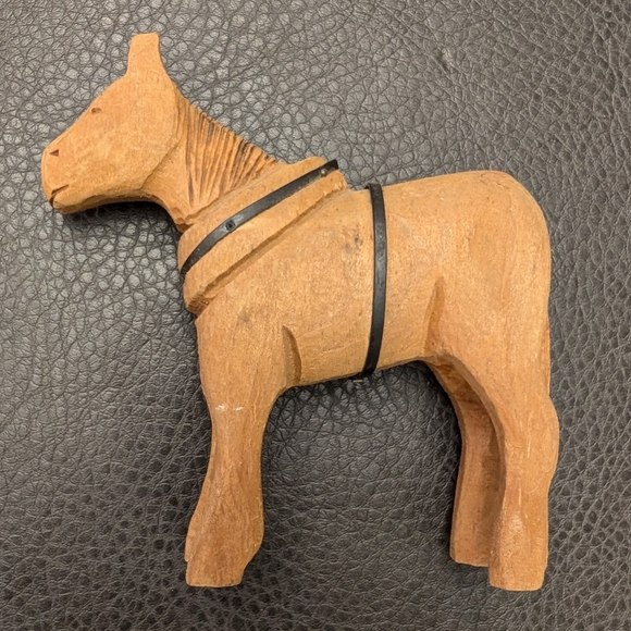 Vintage Hand Carved Wooden Donkey Mule Burro Figurine - Picture 2 of 9